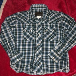 Western shirt with pearl snaps!